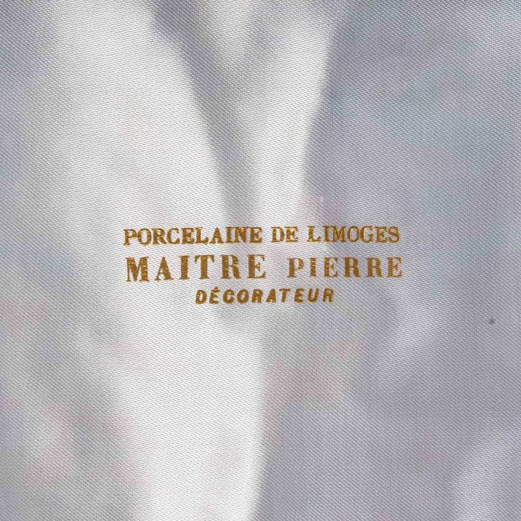 Série de tasses et sous-tasses en porcelaine de limoge, début XXème siècle | Biron Série de tasses et sous-tasses en porcelaine de limoge, début XXème siècle