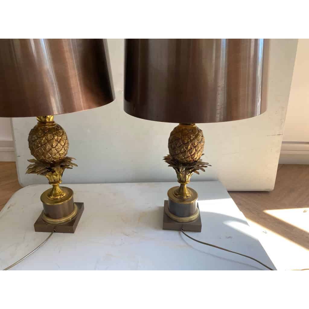 1950/70 Paire De Lampes à l’Ananas en Bronze, Abat-jour en Laiton, Signée Charles & Fils Made In France ,Modéle Unique D | Biron 1950/70 Paire De Lampes à l’Ananas en Bronze, Abat-jour en Laiton, Signée Charles & Fils Made In France ,Modéle Unique D
