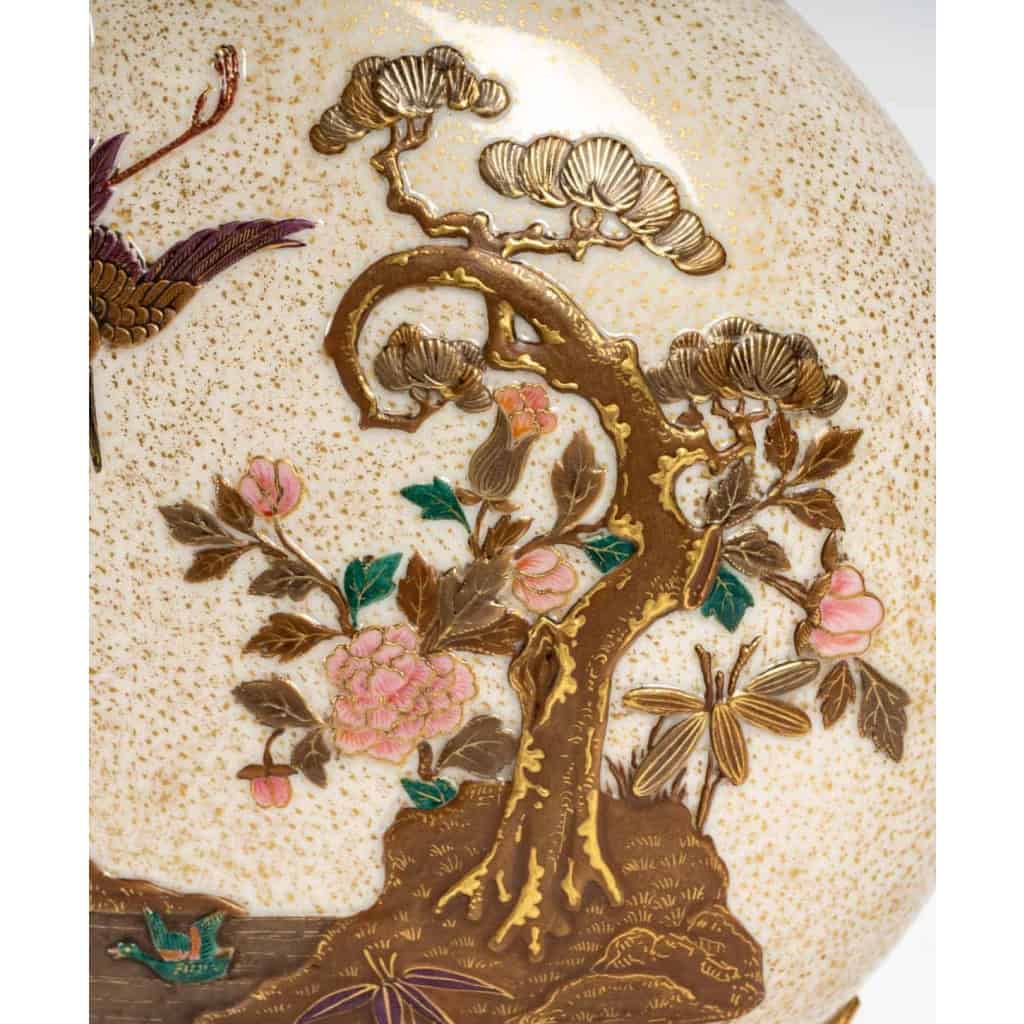 Gourde plate « Hooh Flask », Royal Worcester 1874 | Biron Gourde plate "Hooh Flask", Royal Worcester 1874