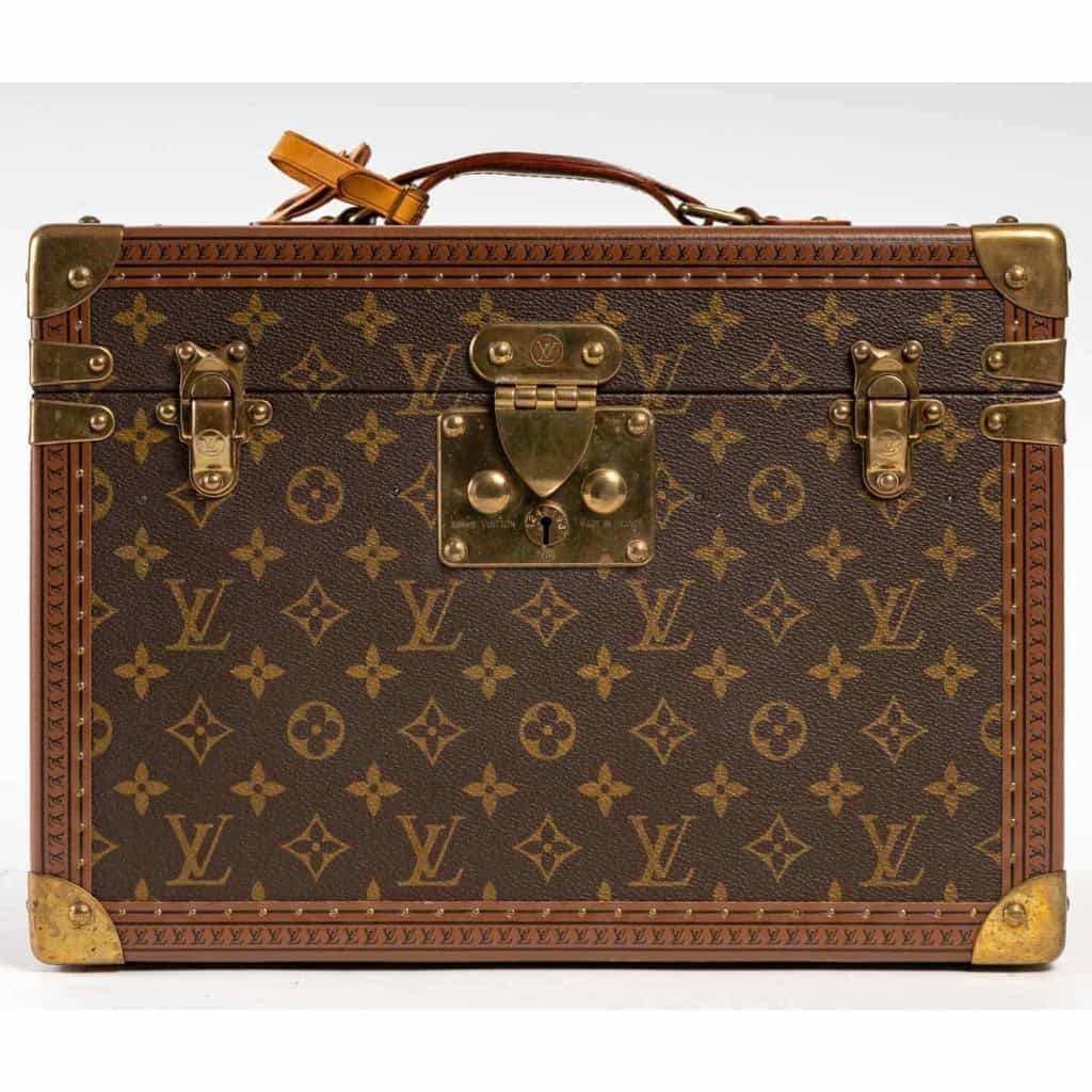 Malette de voyage, boîte à pharmacie de Louis Vuitton, circa 1950-1960 | Biron |||||||||||||