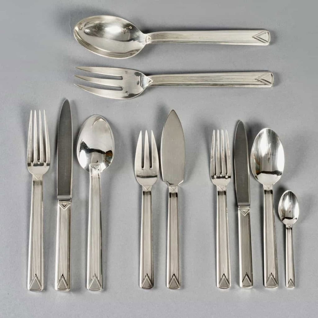 Ménagère « Aphea » argent massif de PUIFORCAT – 110 Pièces en coffret | Biron |||||||||||