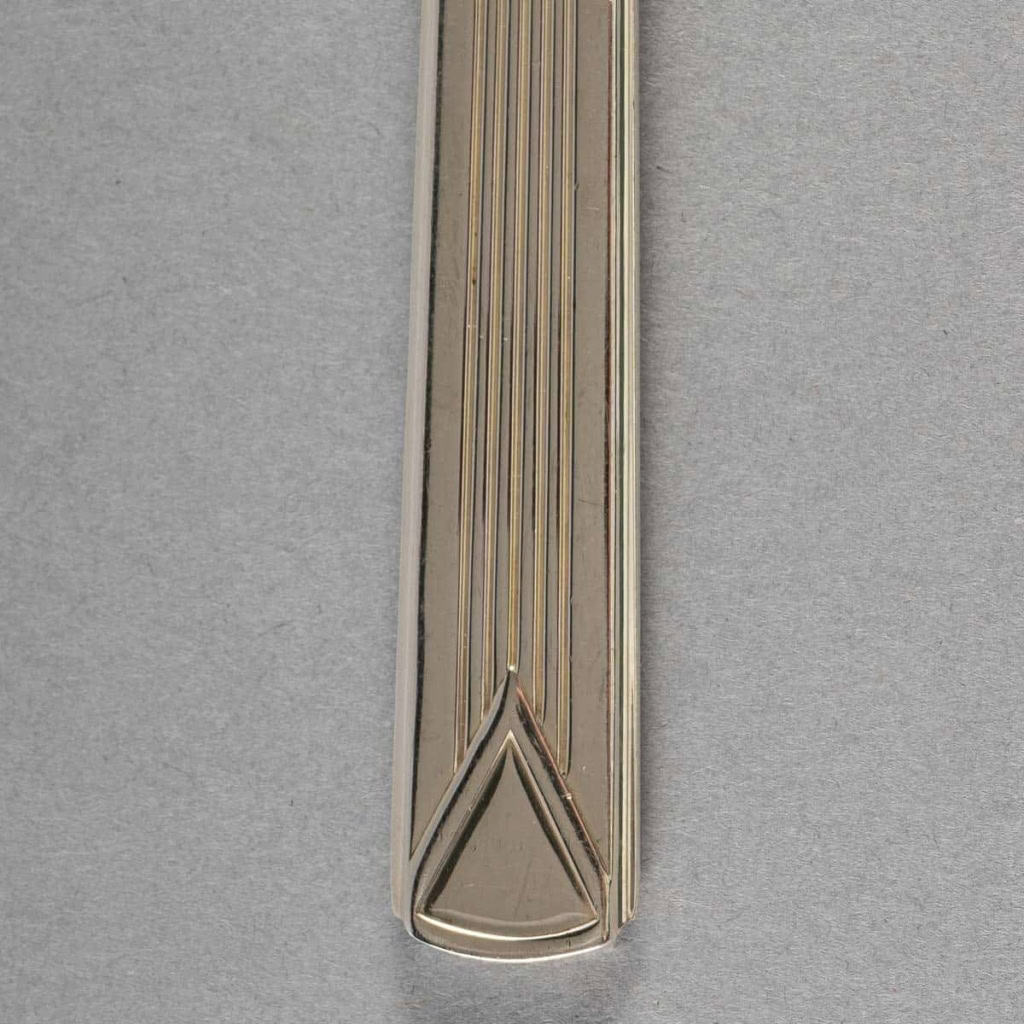 Ménagère « Aphea » argent massif de PUIFORCAT – 110 Pièces en coffret | Biron Ménagère "Aphea" argent massif de PUIFORCAT - 110 Pièces en coffret