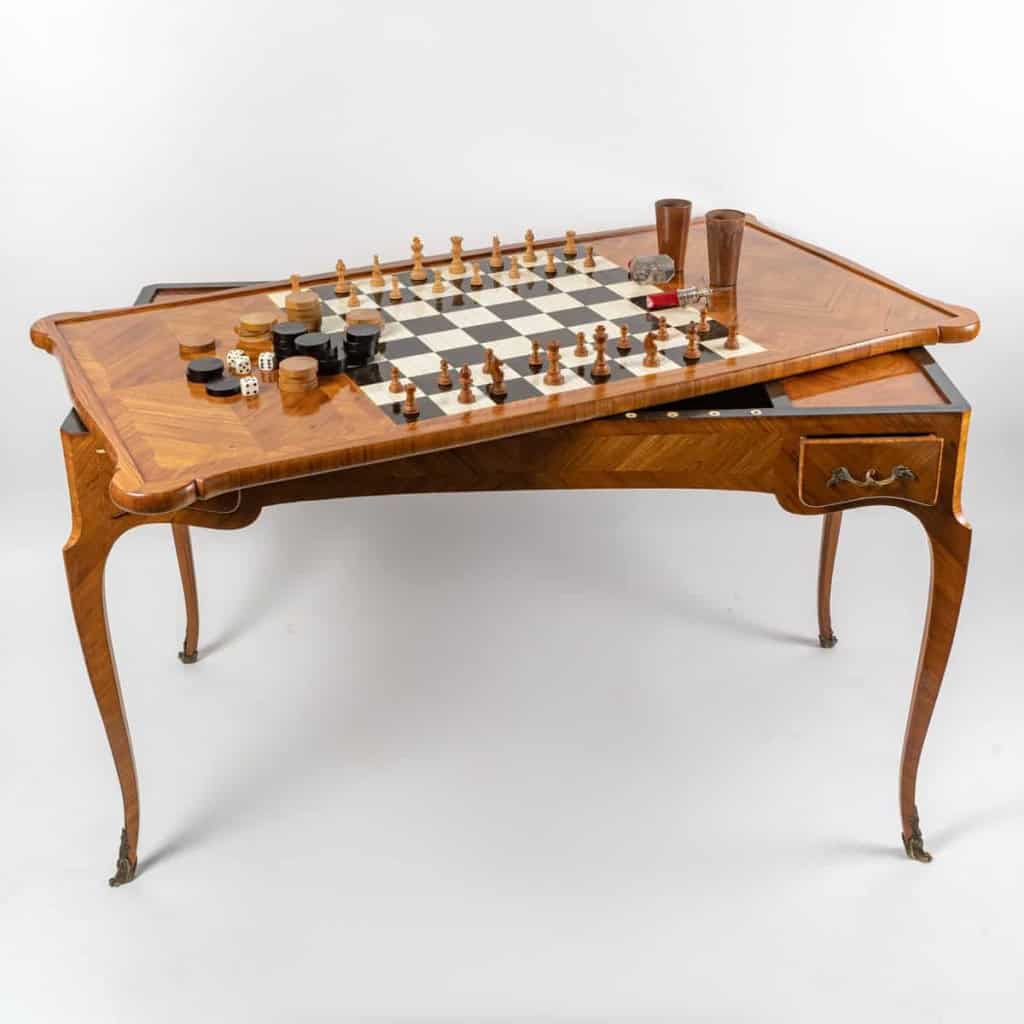 Table à jeux tric-trac de style Louis XV. | Biron |||||||||||||