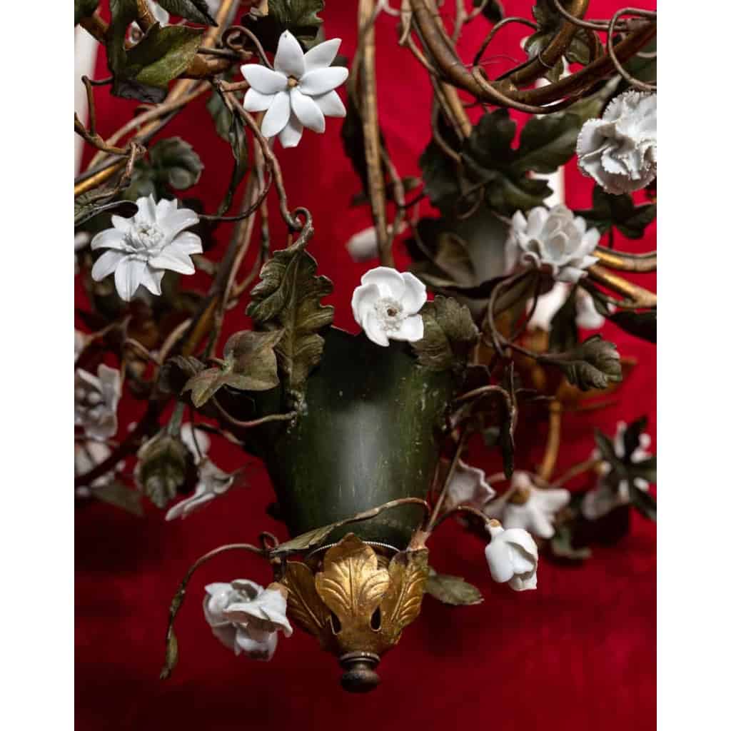 Paire de lustres au naturel en tôle et porcelaine blanche | Biron Paire de lustres au naturel en tôle et porcelaine blanche