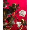 Paire de lustres au naturel en tôle et porcelaine blanche | Biron Paire de lustres au naturel en tôle et porcelaine blanche