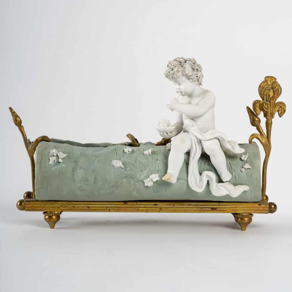 Jardinière en biscuit du XIXème siècle | Biron |||||||||