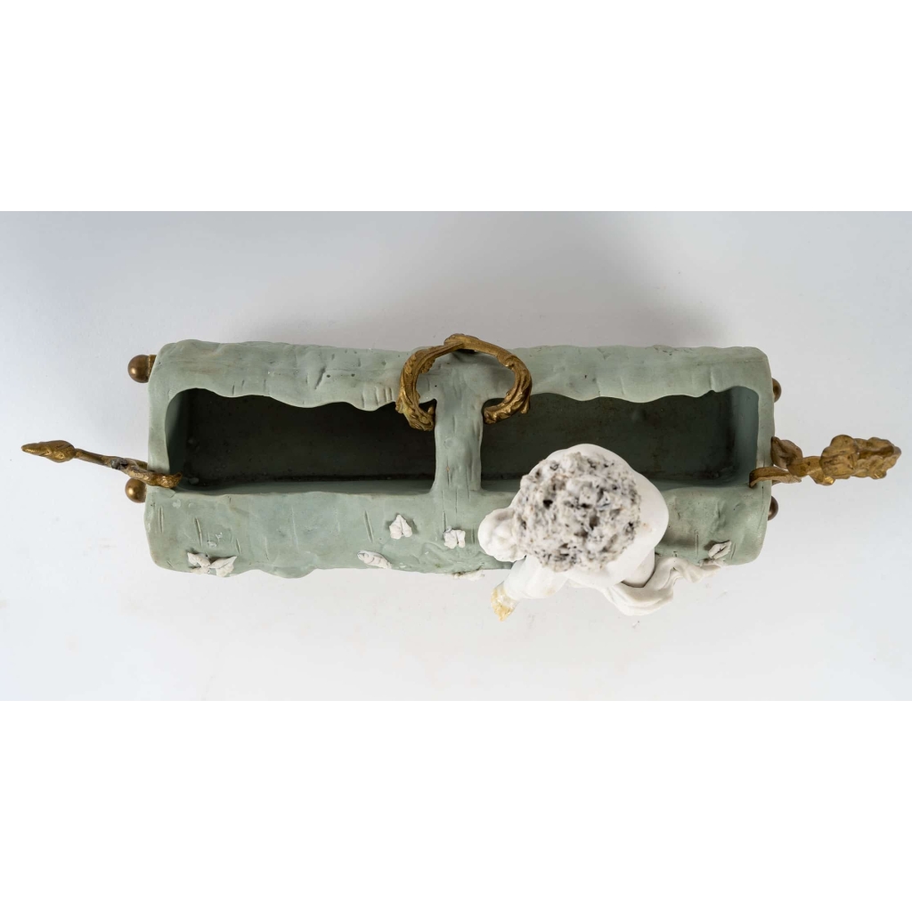 Jardinière en biscuit du XIXème siècle | Biron Jardinière en biscuit du XIXème siècle