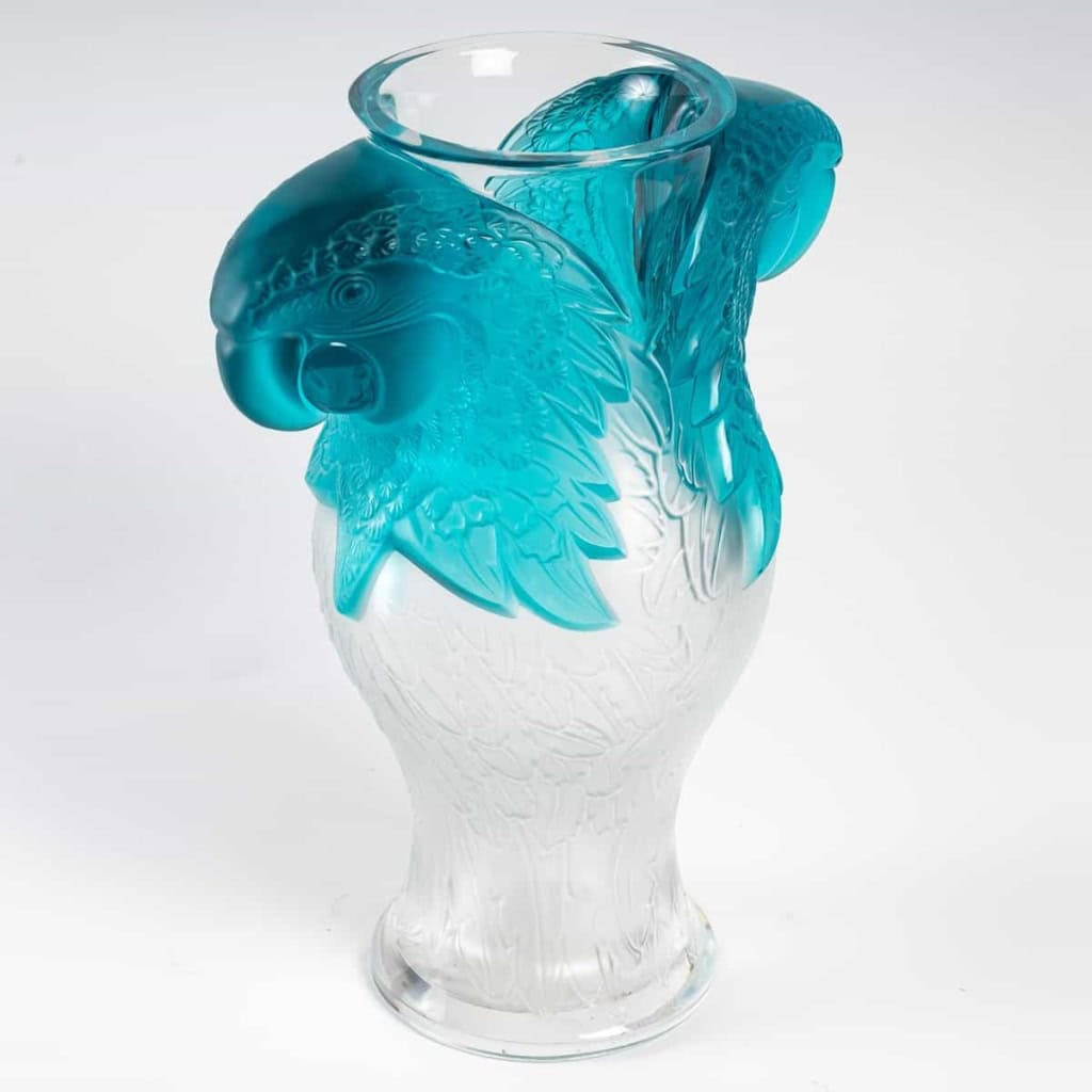 Lalique France vase « MACAO » | Biron Lalique France vase « MACAO »