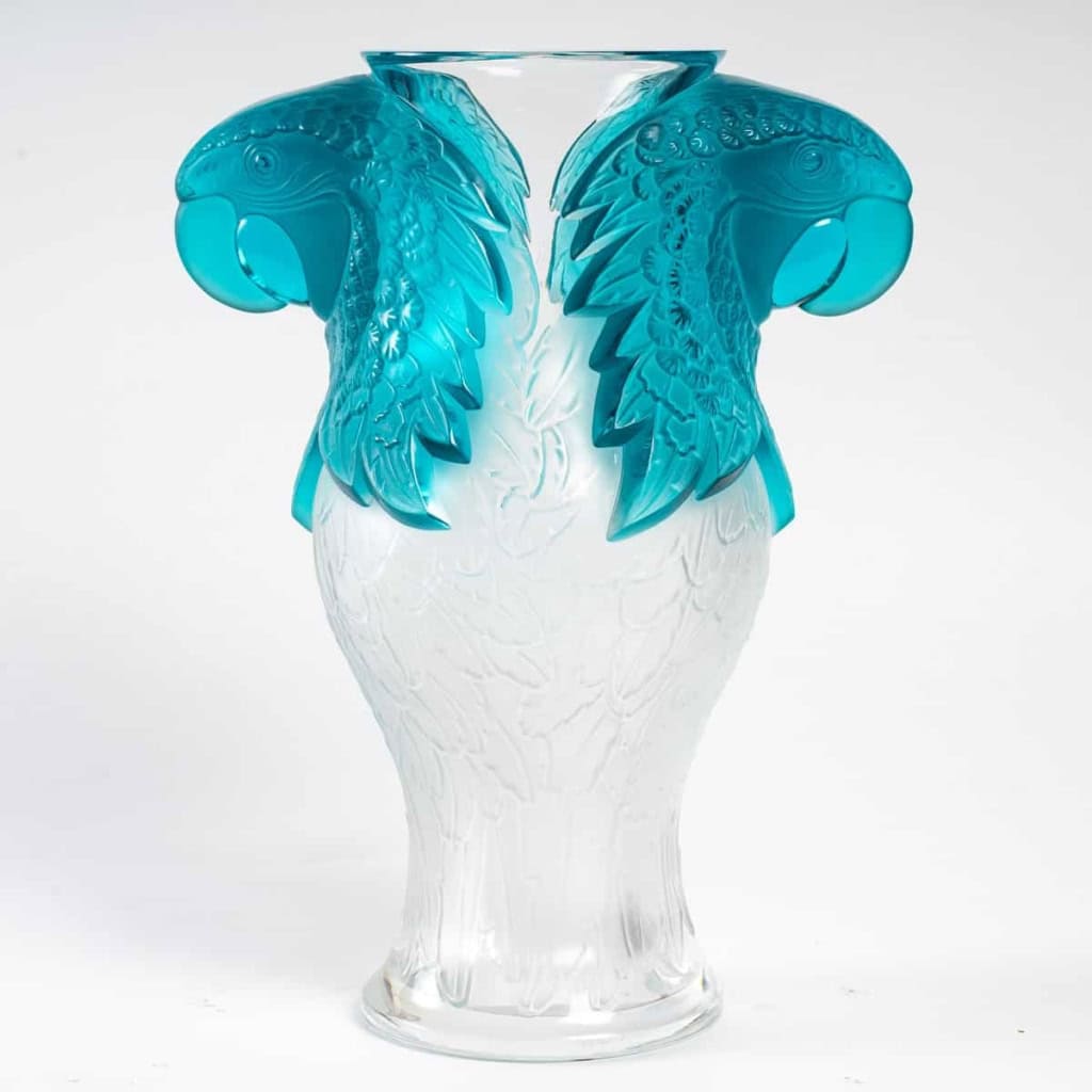 Lalique France vase « MACAO » | Biron Lalique France vase « MACAO »