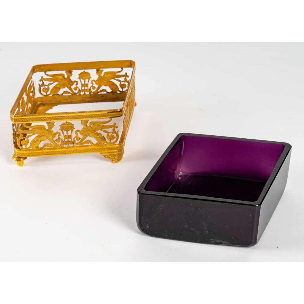 Coupe octogonale en bronze doré et cristal violet | Biron Coupe octogonale en bronze doré et cristal violet