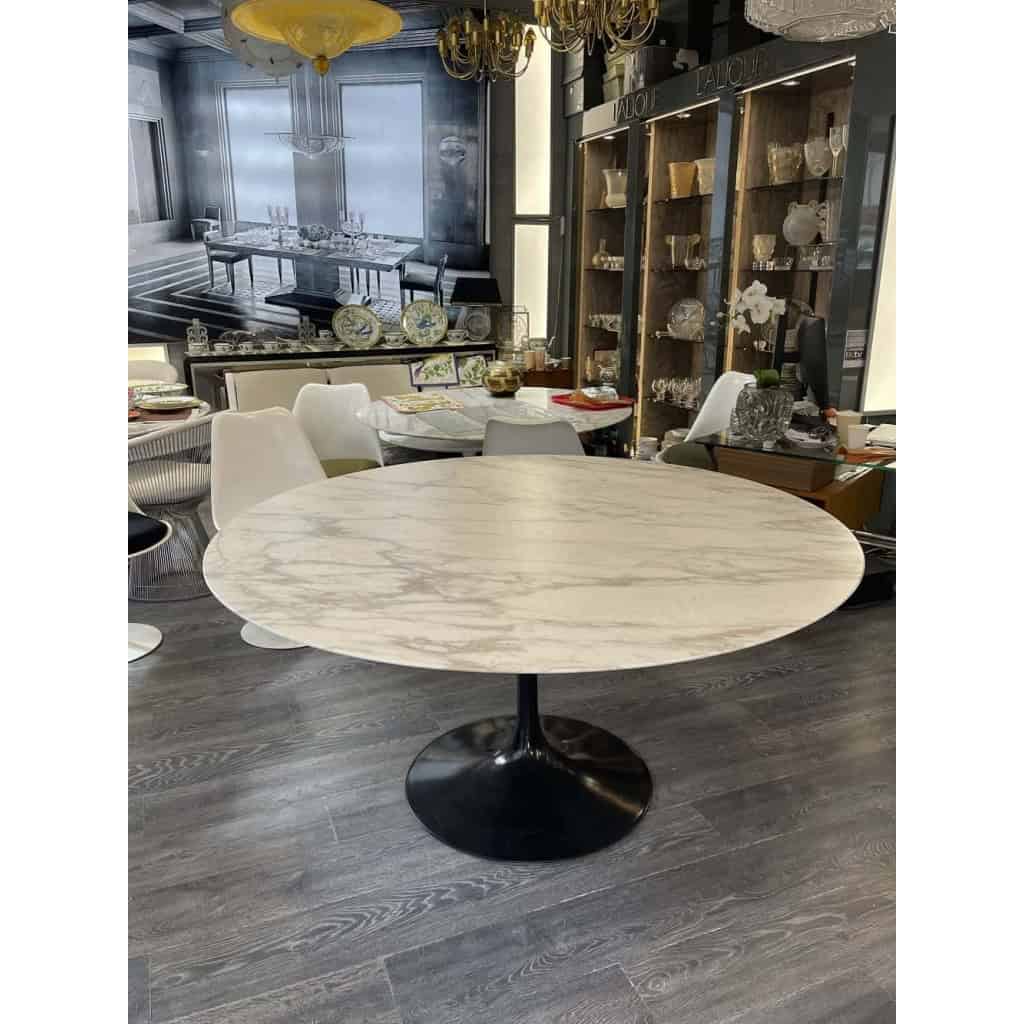 Eero Saarinen pour Knoll : Table Saarinen en marbre Calacatta Oro vernis mat- ronde 151 cm | Biron Eero Saarinen pour Knoll : Table Saarinen en marbre Calacatta Oro vernis mat- ronde 151 cm