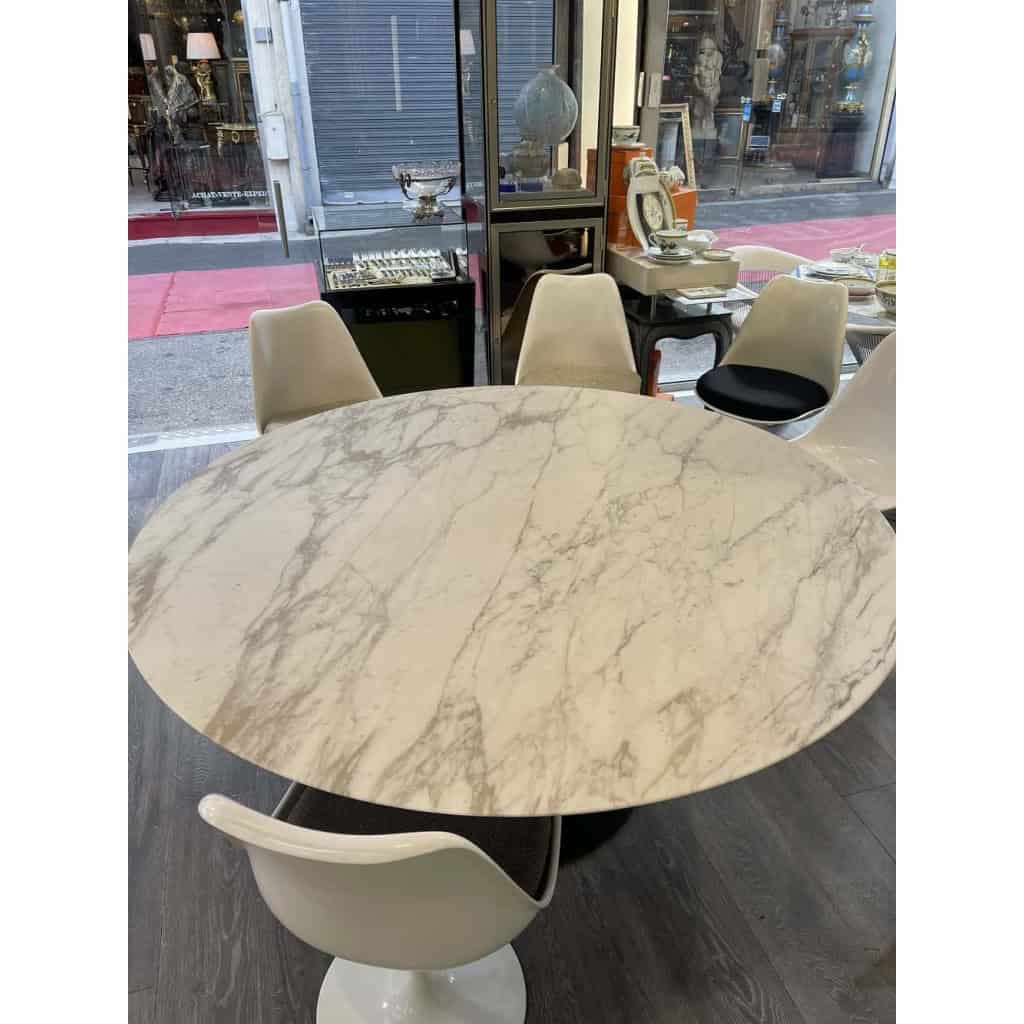 Eero Saarinen pour Knoll : Table Saarinen en marbre Calacatta Oro vernis mat- ronde 151 cm | Biron Eero Saarinen pour Knoll : Table Saarinen en marbre Calacatta Oro vernis mat- ronde 151 cm