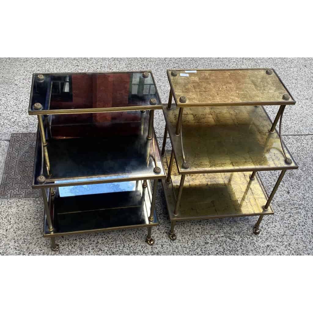 1970′ Paire Étagères à 3 Niveaux En Escalier Maison Baguès En Laiton et Plateaux Dorés à L’Or Et Miroirs Oxydés Vieillis
