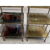 1970′ Paire Étagères à 3 Niveaux En Escalier Maison Baguès En Laiton et Plateaux Dorés à L’Or Et Miroirs Oxydés Vieillis