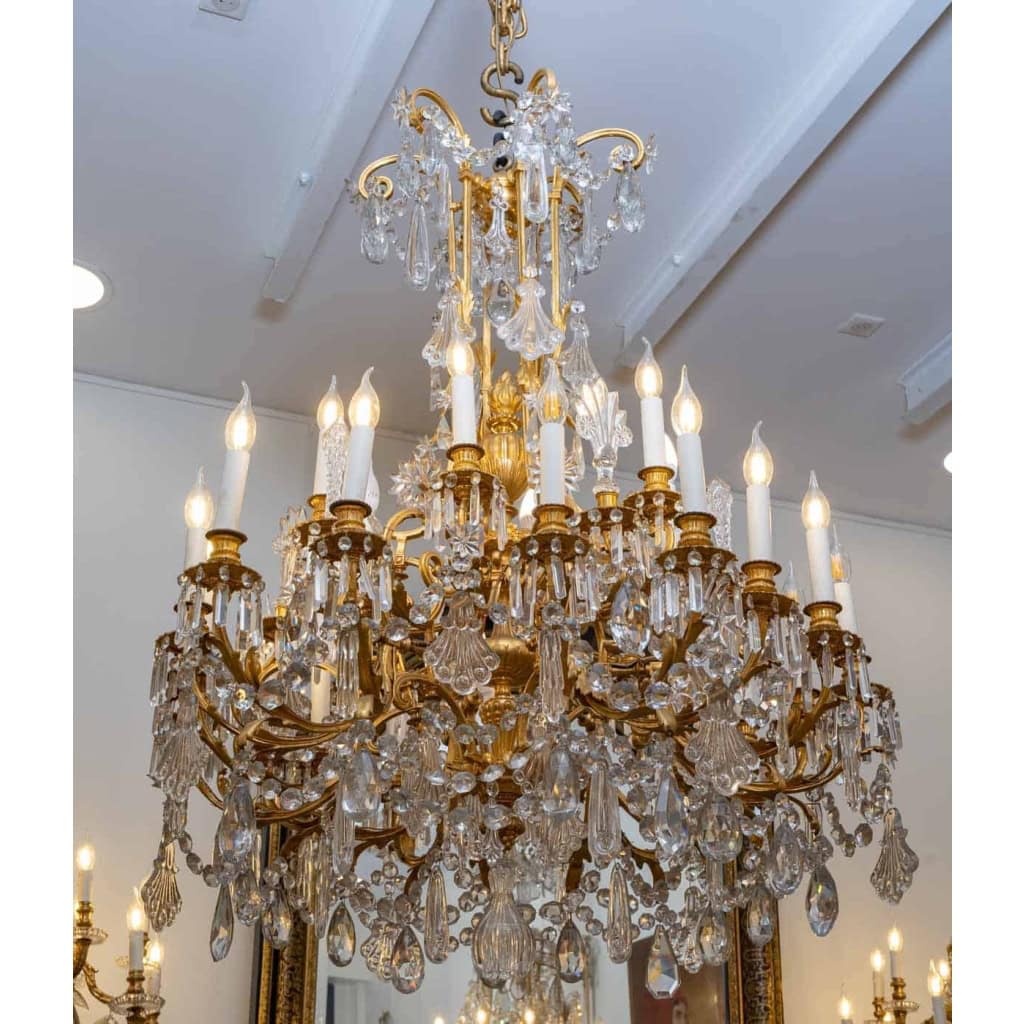 Lustre en bronze doré et cristal de Baccarat à 24 lumières, fin XIXème siècle | Biron ||||