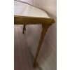 1970′ Table Tripartite Maison Charles Forme Arbaléte, Jansen Ou Baguès Décor Palmier en Bronze Doré avec Plateaux Marbre