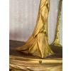 1970′ Table Tripartite Maison Charles Forme Arbaléte, Jansen Ou Baguès Décor Palmier en Bronze Doré avec Plateaux Marbre