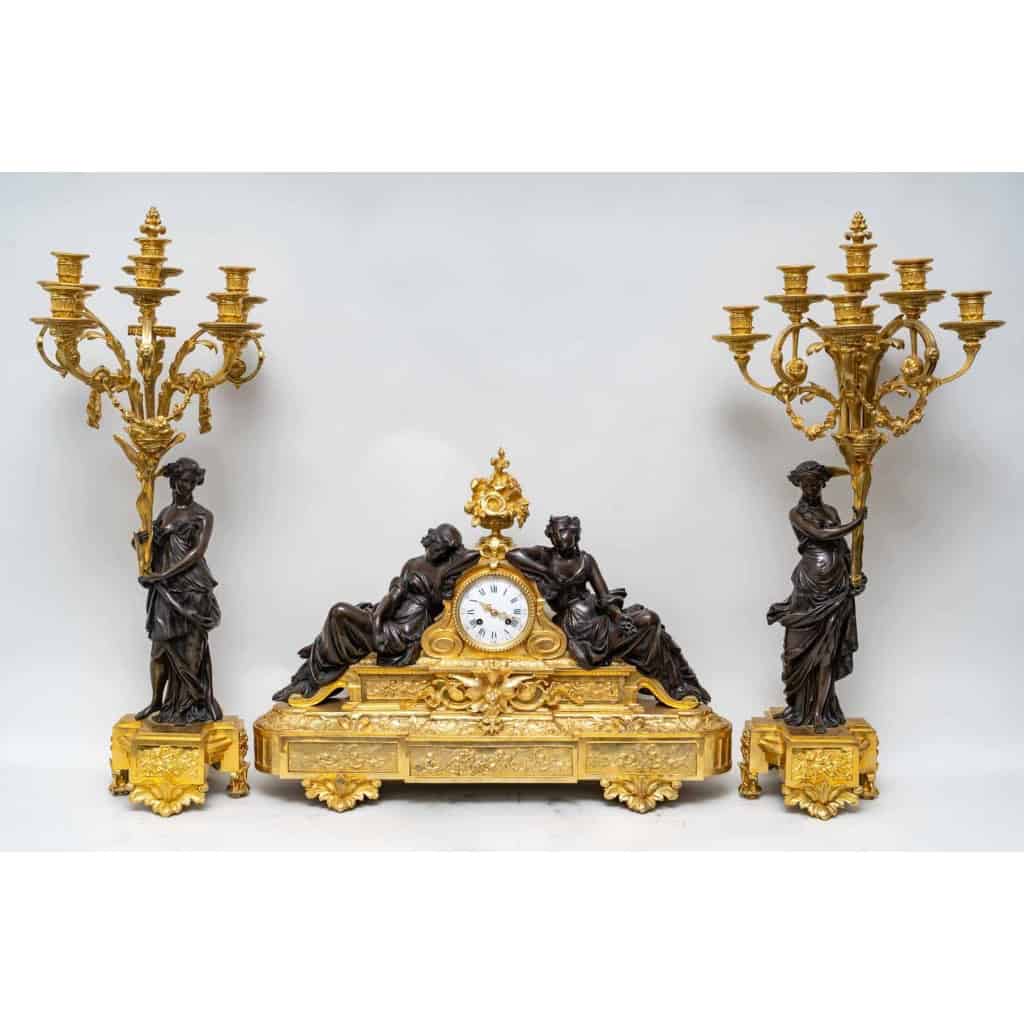 Grande garniture de cheminée, en bronze doré et patiné par Henri PICARD, Paris, Circa 1870 | Biron |||||||||||||