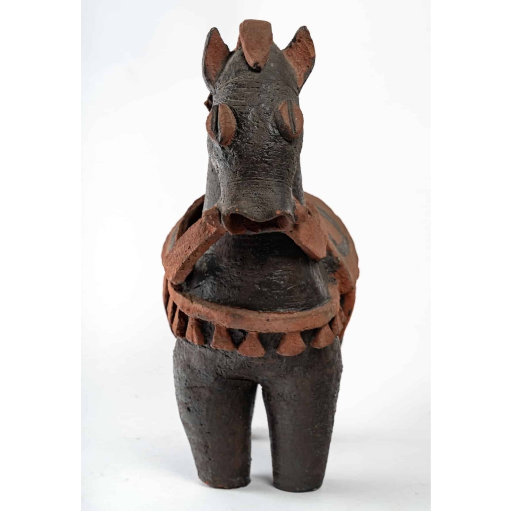 Cheval en céramique par Nicole Giroud | Biron Cheval en céramique par Nicole Giroud