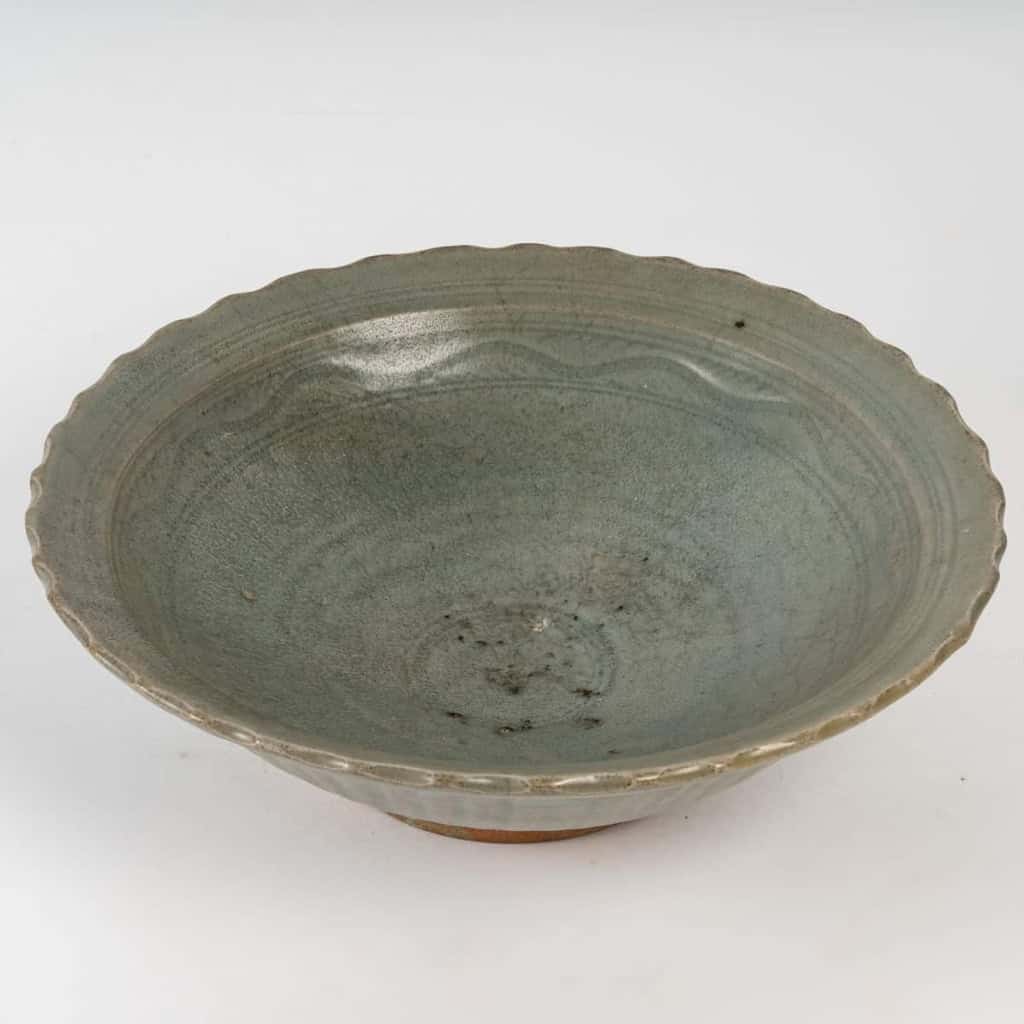 Assiette celadon Sangkhalok, Siam 14ème / 15ème | Biron |||||||||