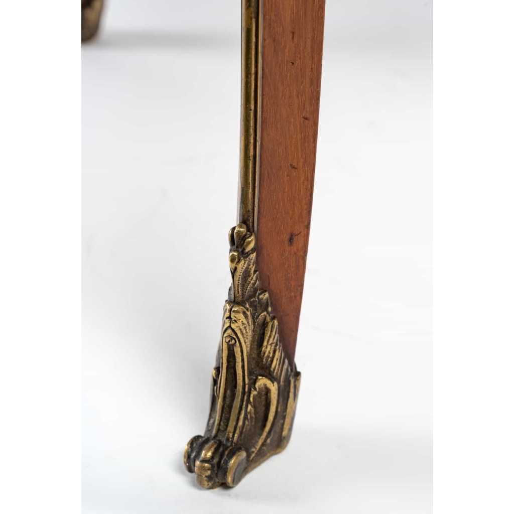 Guéridon style Louis XV, en acajou, 1860 | Biron Guéridon style Louis XV, en acajou, 1860