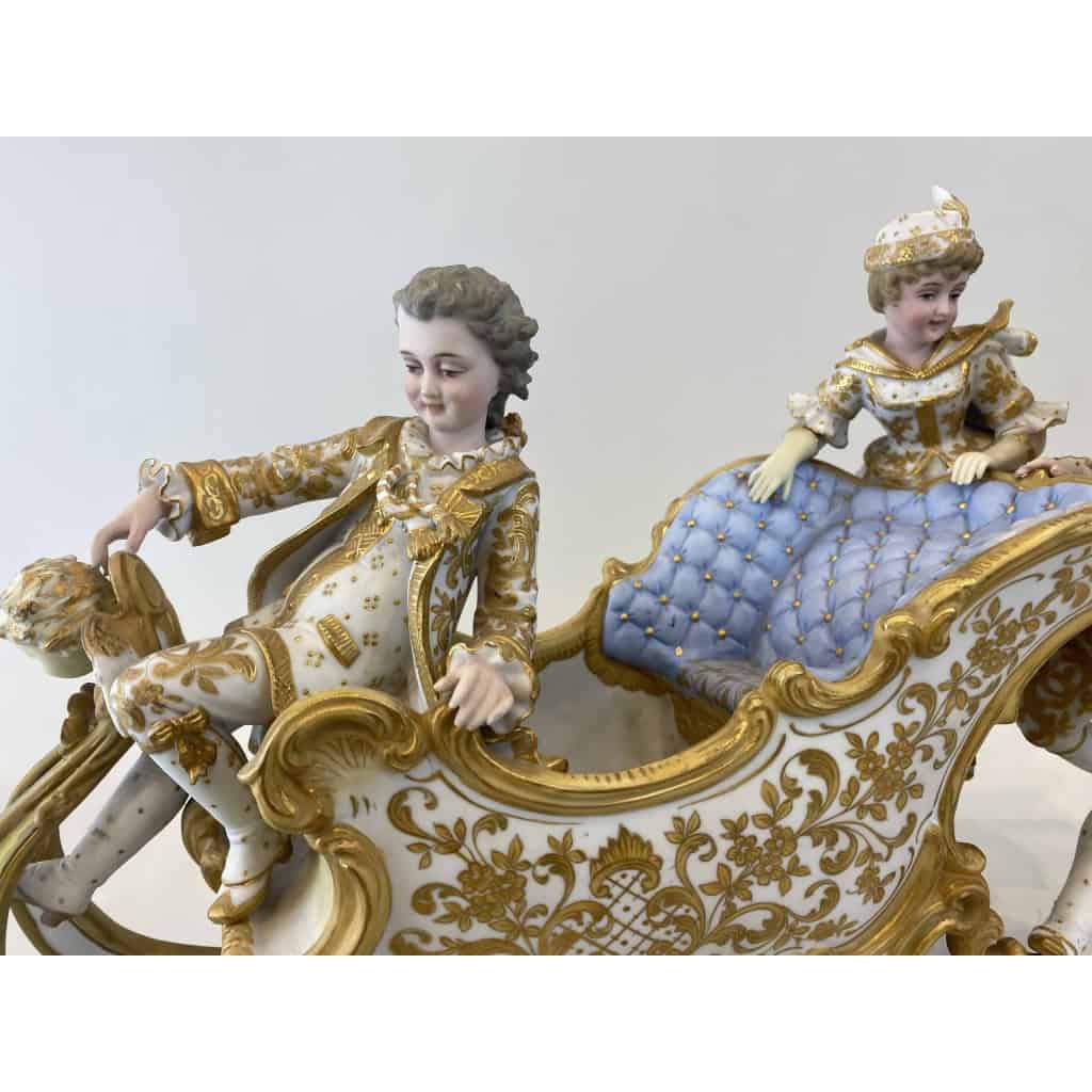 Grand biscuit de Sitzendorf, Allemagnen Circa 1900 | Biron Grand biscuit de Sitzendorf, Allemagnen Circa 1900