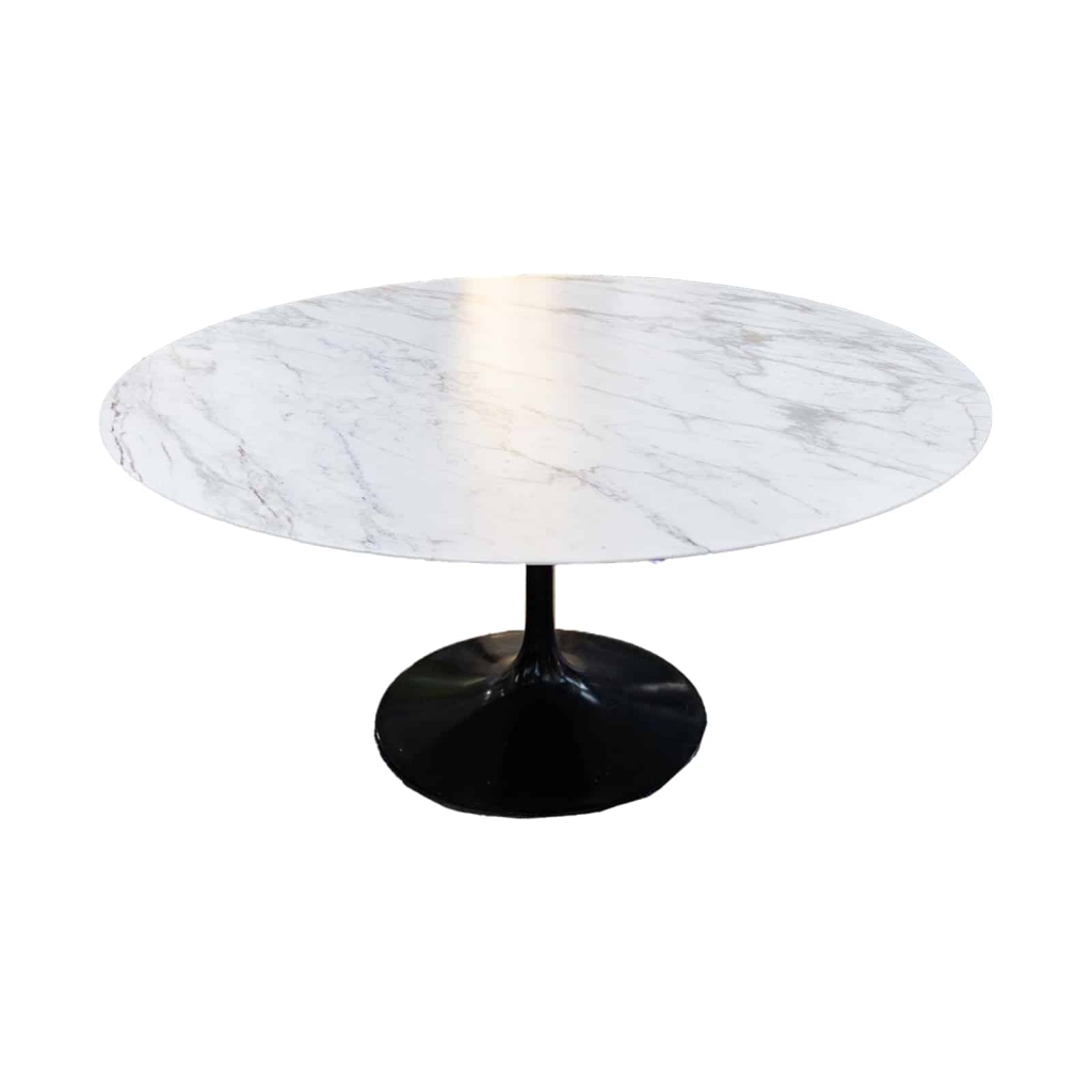 Knoll International et Eero Saarinen : Table à manger à plateau circulaire en marbre | Biron |||||||