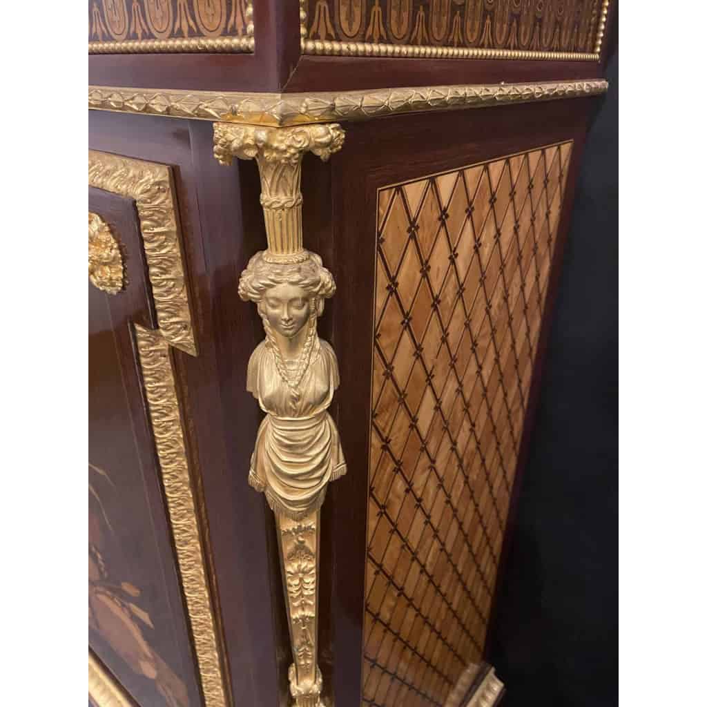 Meuble à hauteur d'appui en marqueterie et bronze doré, Circa 1870.