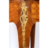 Paire de chevets de style Louis XV.