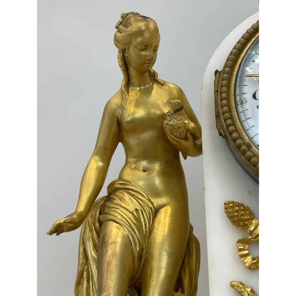 Pendule la Nymphe à la colombe, Circa 1889 | Biron Pendule la Nymphe à la colombe, Circa 1889