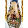 Paire de vases en porcelaine de Bayeux à décors de chinois et de pagodes fleuries | Biron Paire de vases en porcelaine de Bayeux à décors de chinois et de pagodes fleuries