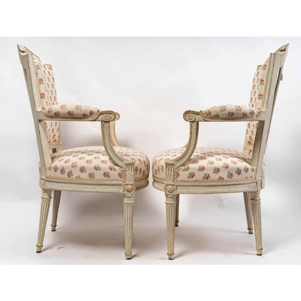 Paire de fauteuils d’époque Louis XVI (1774 – 1793). | Biron Paire de fauteuils d'époque Louis XVI (1774 - 1793).