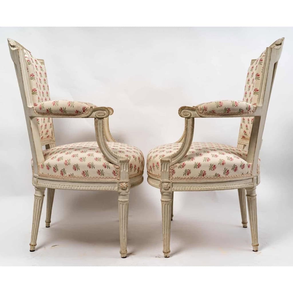 Paire de fauteuils d’époque Louis XVI (1774 – 1793). | Biron Paire de fauteuils d'époque Louis XVI (1774 - 1793).
