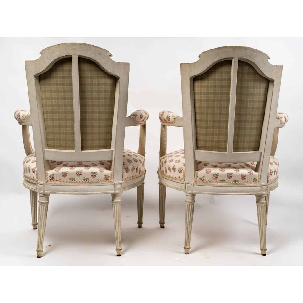 Paire de fauteuils d’époque Louis XVI (1774 – 1793). | Biron Paire de fauteuils d'époque Louis XVI (1774 - 1793).