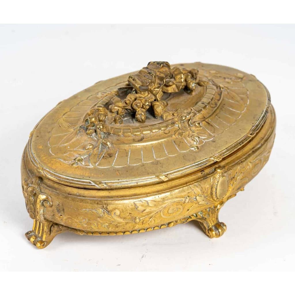 Boîte à bijoux en bronze ciselé, XIXème siècle
