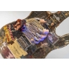Guitare créée par l’artiste italien Paolo Orlando électrifiée | Biron Guitare créée par l'artiste italien Paolo Orlando électrifiée