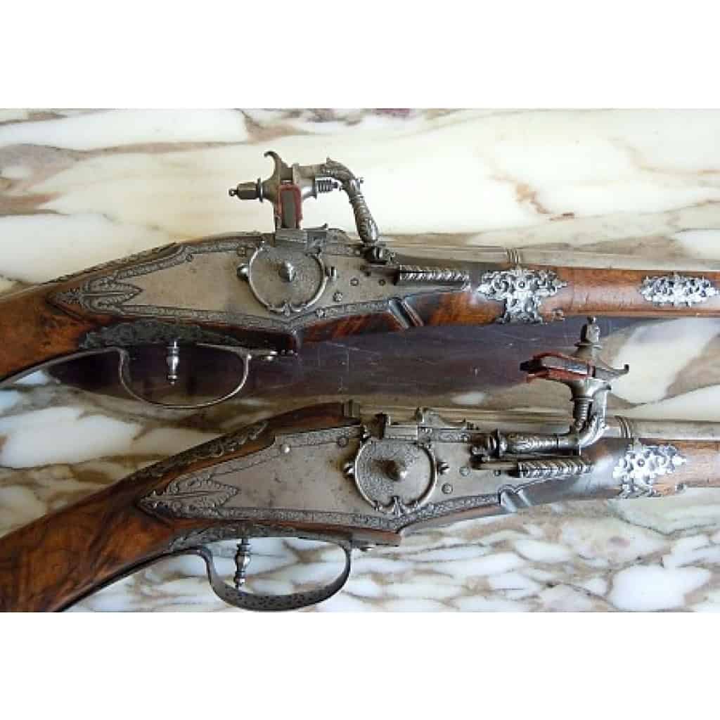 PAIRE DE ¨PISTOLETS A ROUET PAR COMINAZO | Biron PAIRE DE ¨PISTOLETS A ROUET PAR COMINAZO