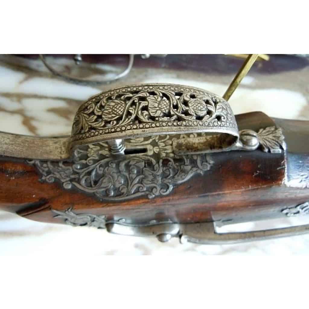PAIRE DE ¨PISTOLETS A ROUET PAR COMINAZO | Biron PAIRE DE ¨PISTOLETS A ROUET PAR COMINAZO