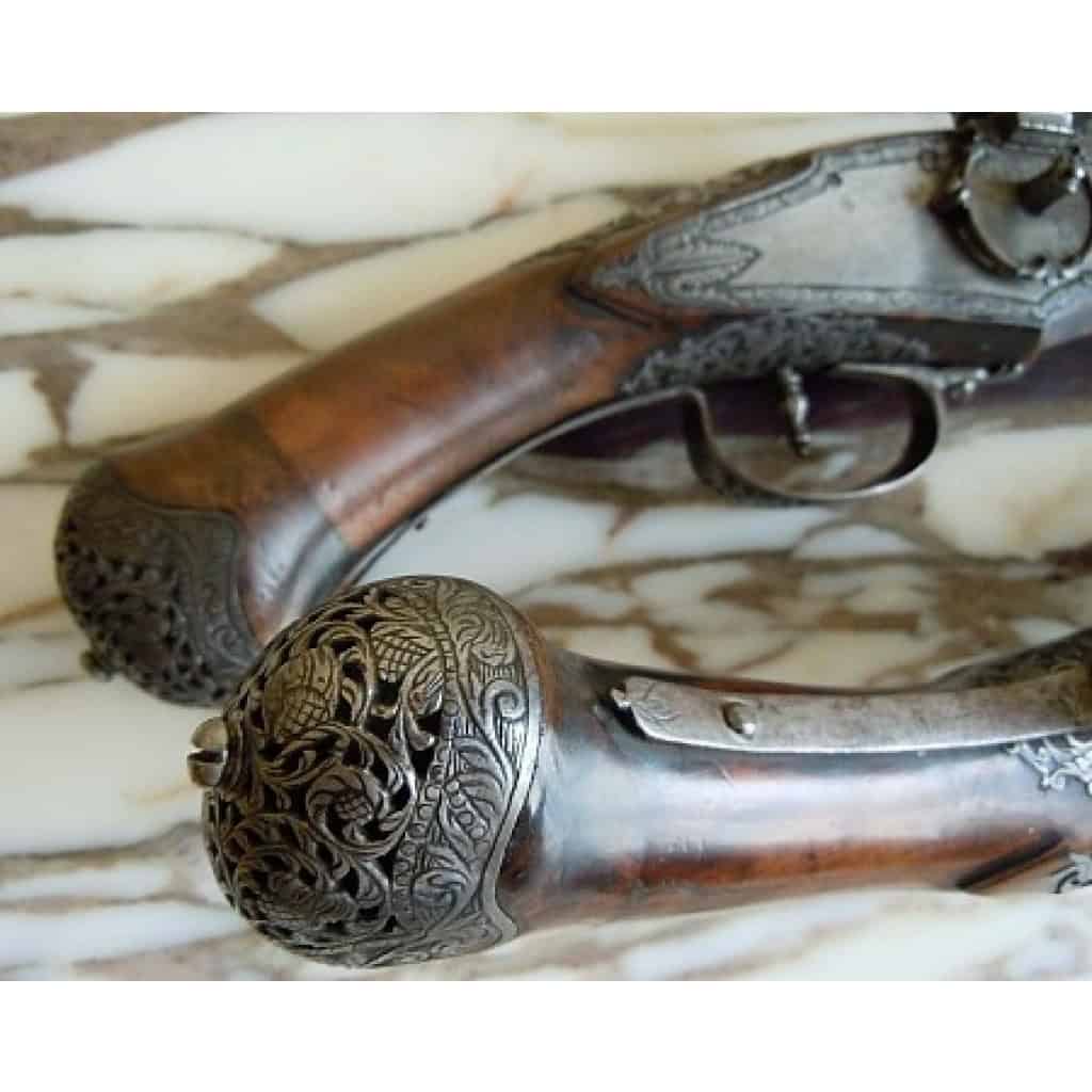 PAIRE DE ¨PISTOLETS A ROUET PAR COMINAZO | Biron PAIRE DE ¨PISTOLETS A ROUET PAR COMINAZO