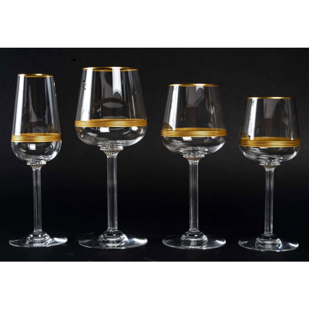 Cristallerie Baccarat Service 48 pièces « ATHENA, filets dorés » | Biron |||||||||