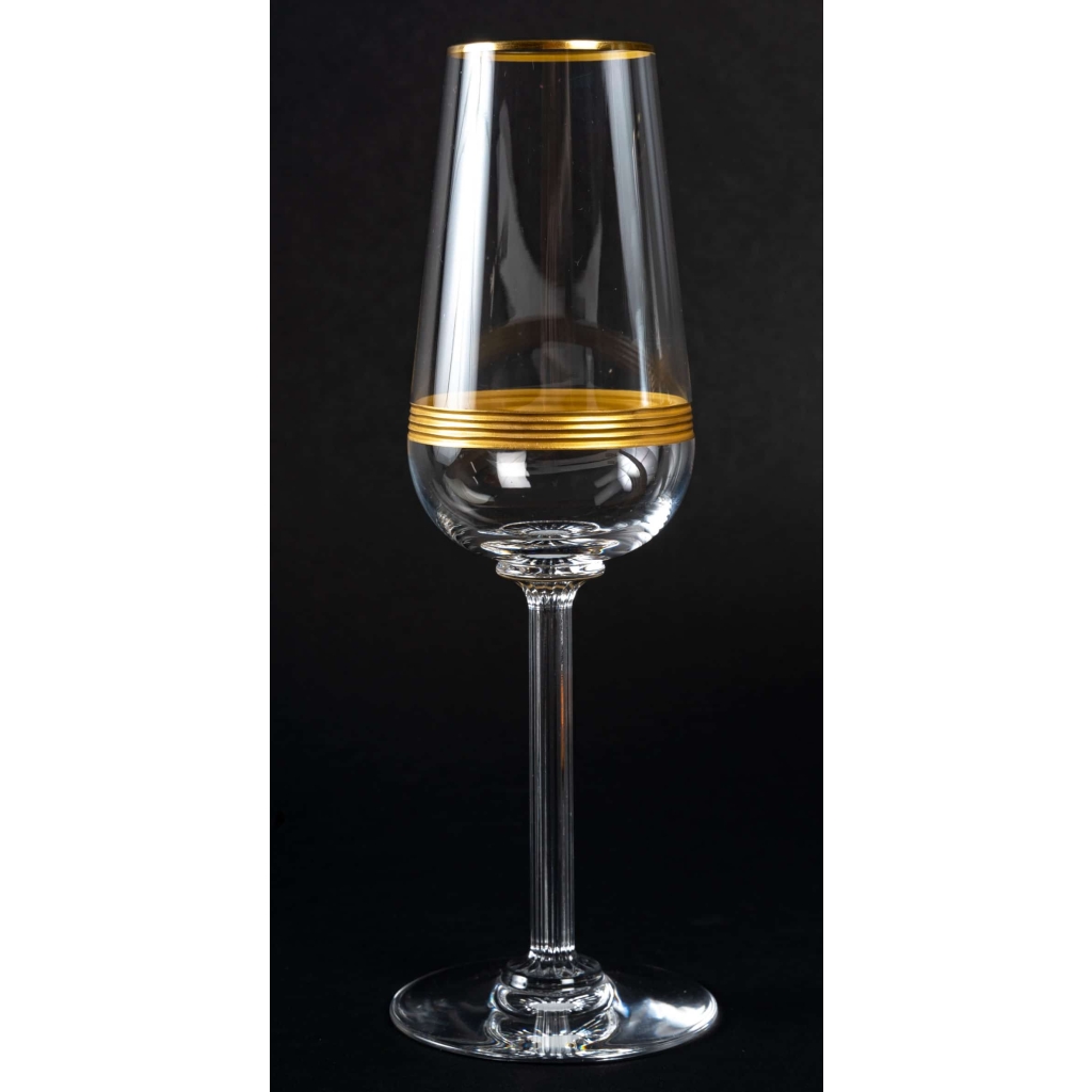 Cristallerie Baccarat Service 48 pièces « ATHENA, filets dorés » | Biron Cristallerie Baccarat Service 48 pièces "ATHENA, filets dorés"