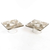 Paire de Bougeoirs « Chantilly » verre blanc patiné sépia de René LALIQUE | Biron |||||||