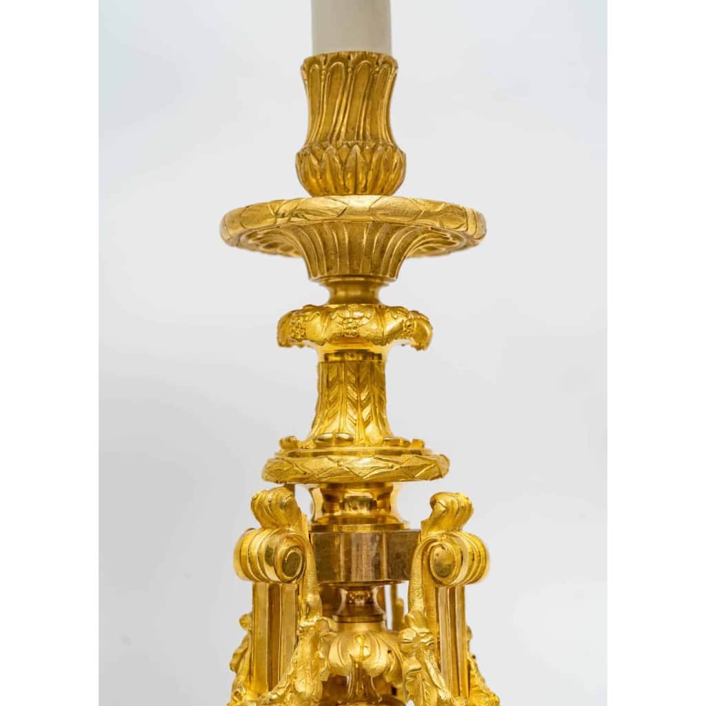 Paire de lampes en bronze doré et marbre de Carrare, Circa 1870