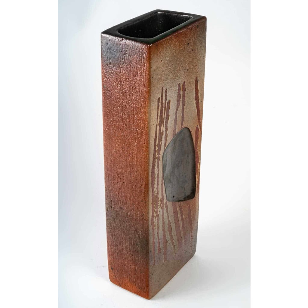 Vase architecture en céramique par Nicole Giroud | Biron Vase architecture en céramique par Nicole Giroud