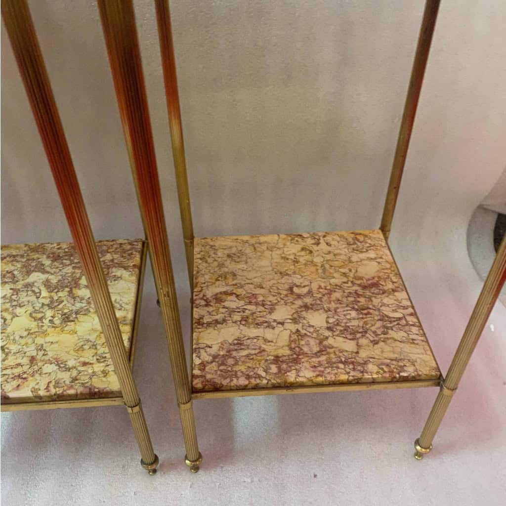 1950/70′ Paire De Bouts De Canapés En Laiton à 2 Niveaux Maison Bagués Plateaux Bréche Escalette 33 X 33 XH 66 cm