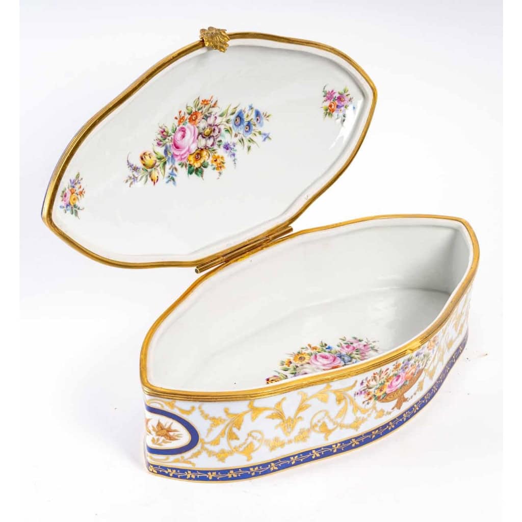 Le Tallec, Coupe verrière ou jardinière aux oiseaux et paipillons polychromes | Biron Le Tallec, Coupe verrière ou jardinière aux oiseaux et paipillons polychromes