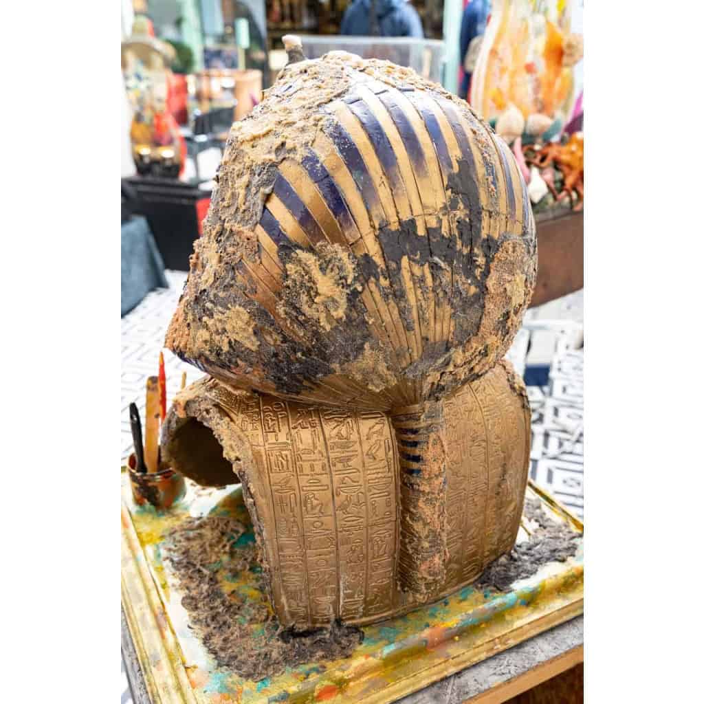 Paire de masques « Toutank Ha Mon » fait par la main en résine de l’artiste Paolo Orlando | Biron Paire de masques "Toutank Ha Mon" fait par la main en résine de l'artiste Paolo Orlando