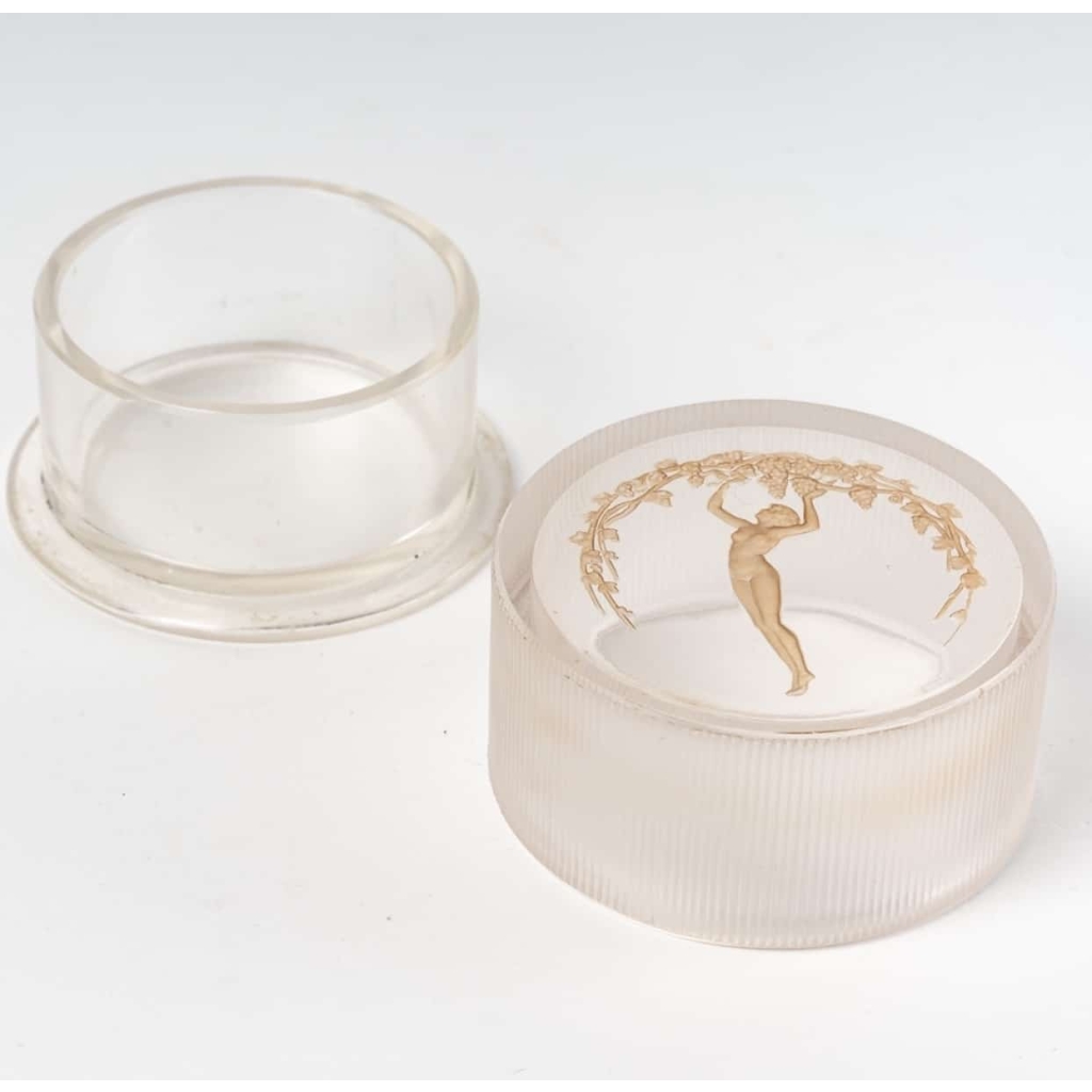 Boîte "Une Figurine et Bouquet" verre blanc patiné sépia de René LALIQUE
