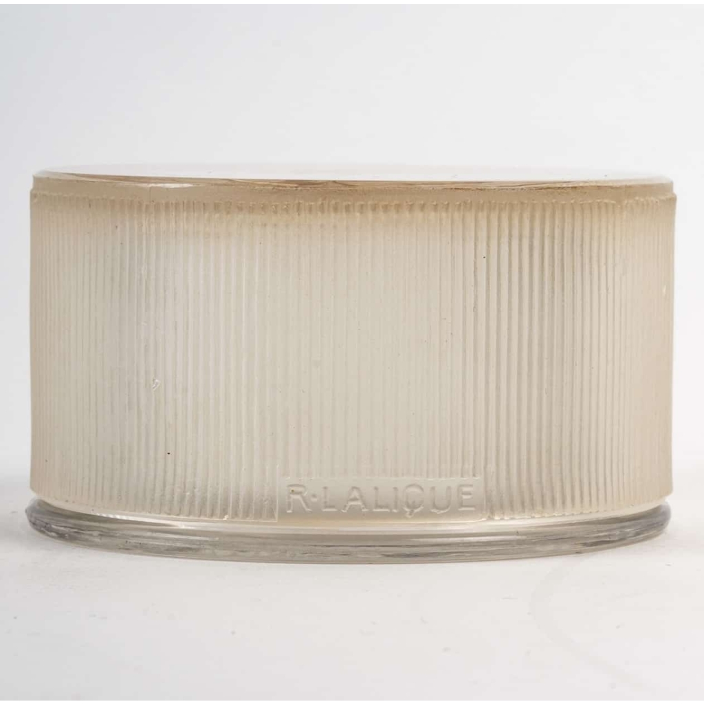 Boîte "Une Figurine et Bouquet" verre blanc patiné sépia de René LALIQUE