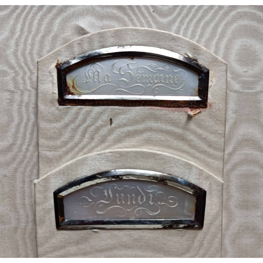 NECESSAIRE DE DAME, CADEAU DE LA DUCHESSE DE BERRY | Biron NECESSAIRE DE DAME, CADEAU DE LA DUCHESSE DE BERRY 